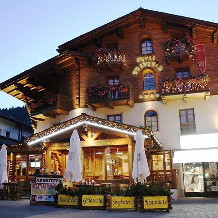 Hotel Helvetia Livigno Exterior foto