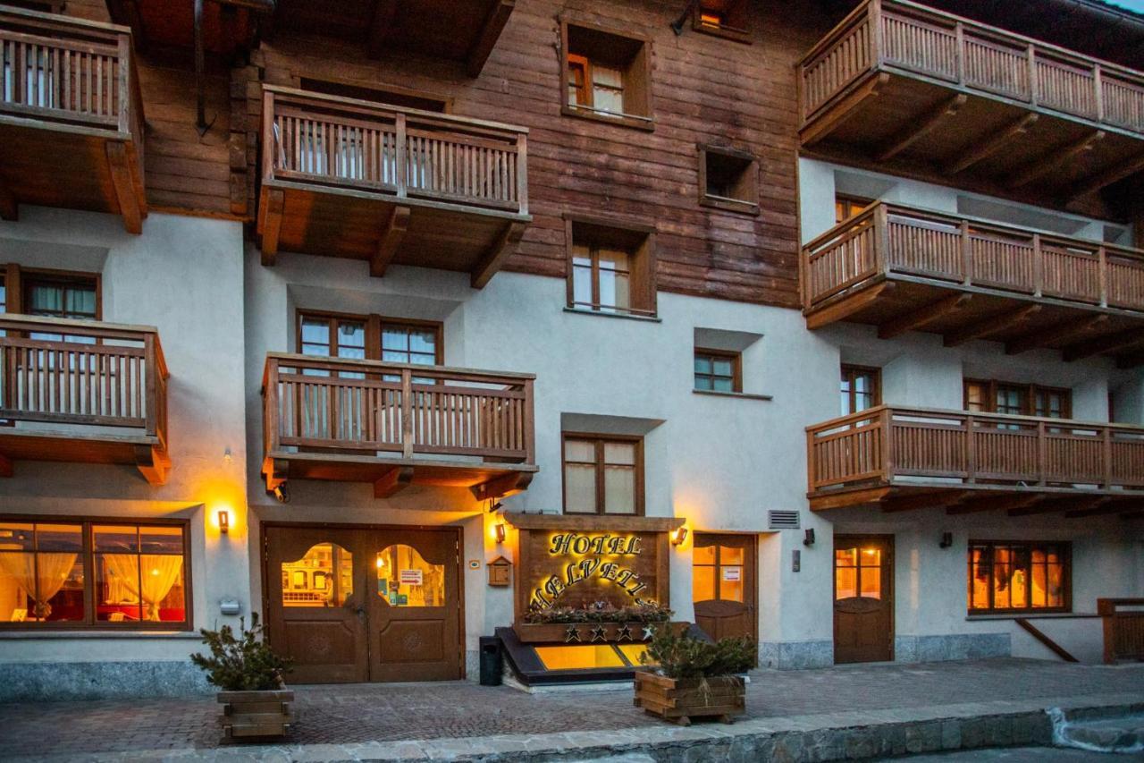 Hotel Helvetia Livigno Exterior foto