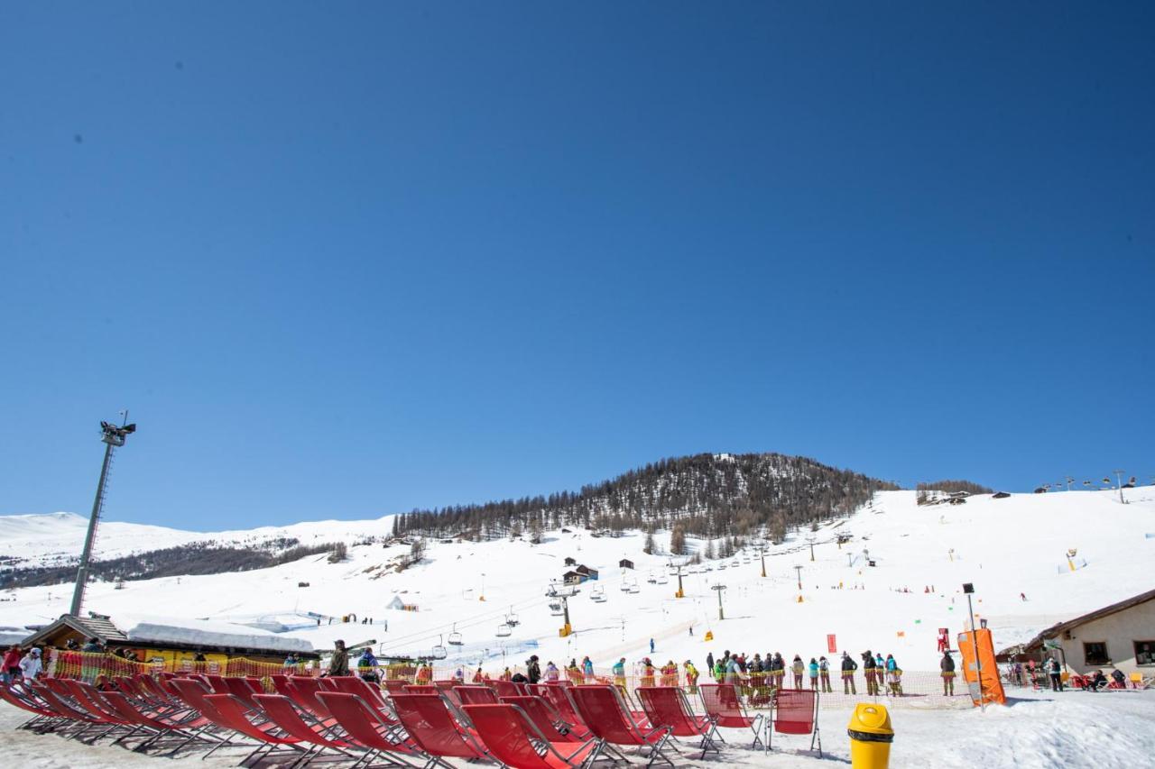 Hotel Helvetia Livigno Exterior foto